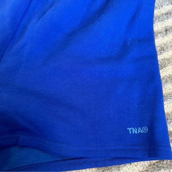 Aritzia sweat short - Picture 2 of 3